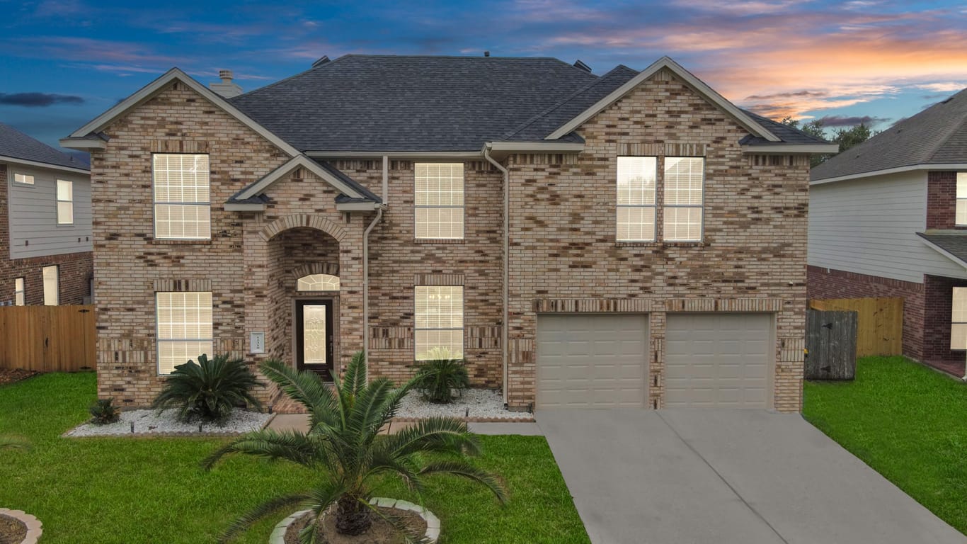 Pearland 2-story, 4-bed 12310 Winding Shores Drive-idx