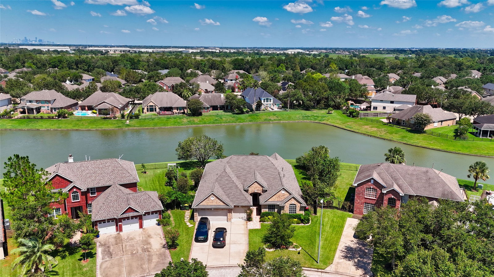 Pearland 1-story, 3-bed 3131 Emory Oak Lane-idx