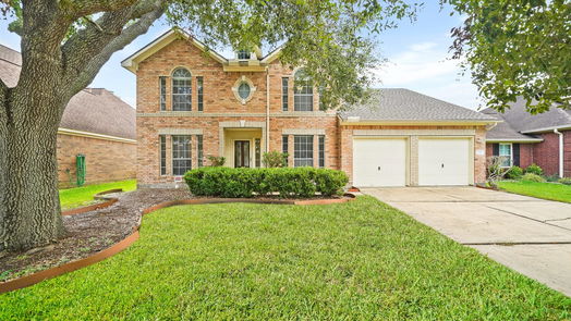 Pearland 2-story, 4-bed 3135 E Webber Drive-idx
