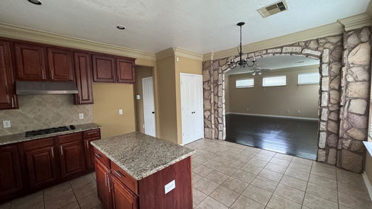 Pearland 2-story, 3-bed 10007 Hidden Falls Drive-idx