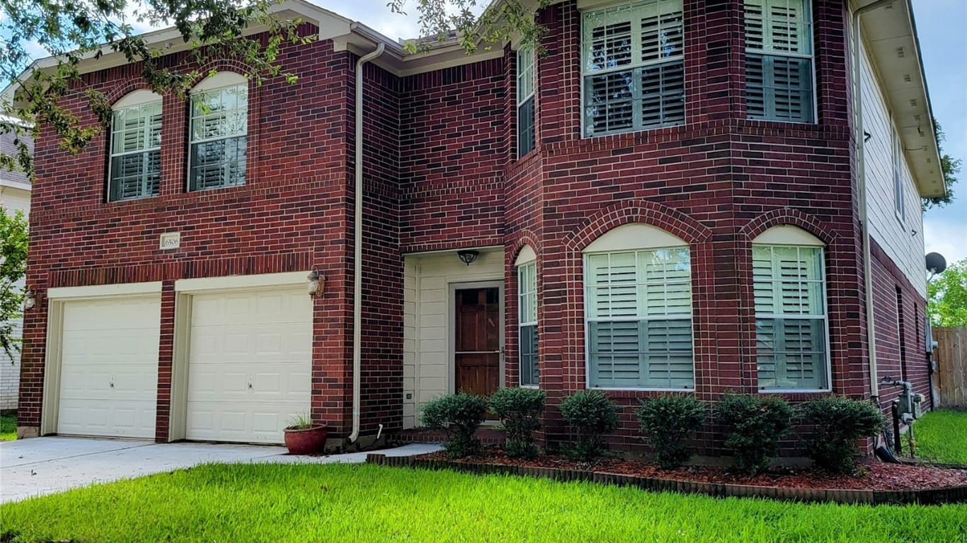 Pearland 2-story, 4-bed 6506 Stillwater Drive-idx