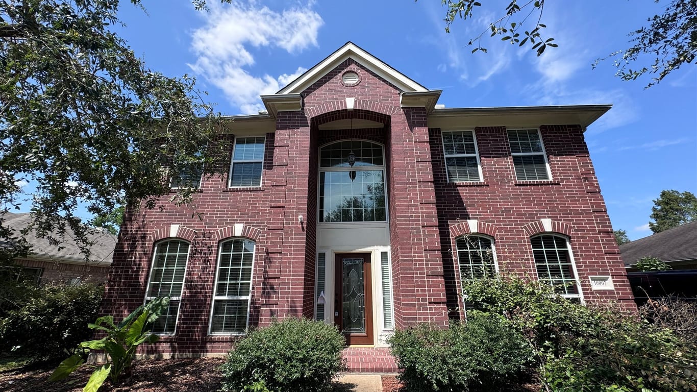 Pearland 2-story, 3-bed 10007 Hidden Falls Drive-idx