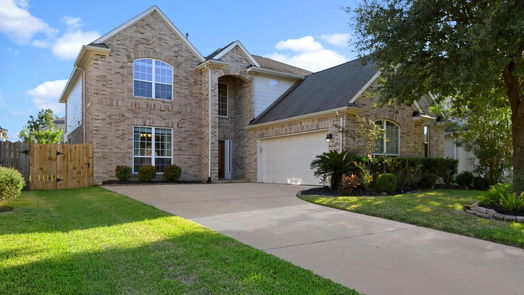 Pearland 2-story, 4-bed 12312 Winebrook Drive-idx