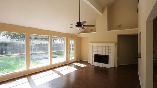 Pearland 2-story, 4-bed 4910 Pecan Grove Drive-idx