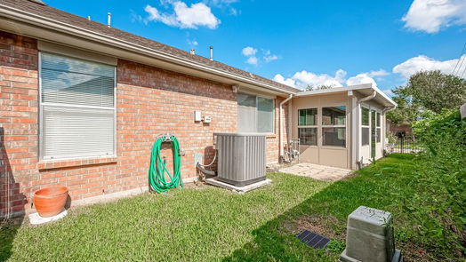 Pearland 1-story, 3-bed 731 Apple Blossom Drive-idx