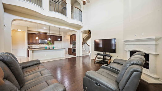 Pearland 2-story, 5-bed 2210 Pearl Bay Court-idx