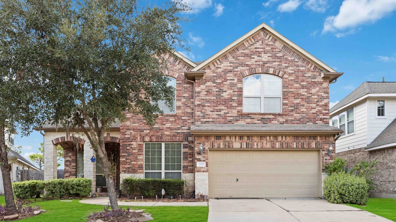 Pearland 2-story, 5-bed 2210 Pearl Bay Court-idx