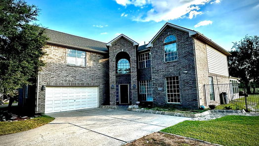 Pearland 2-story, 5-bed 230 Walnut Cove Lane-idx