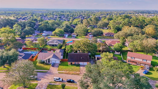 Pearland 2-story, 4-bed 5012 Groveton Lane-idx