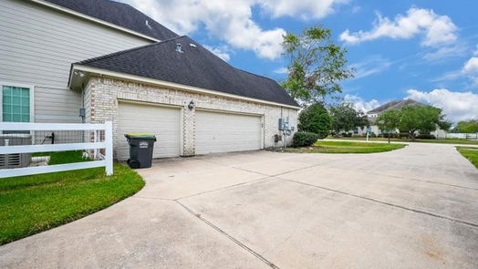 Pearland 2-story, 4-bed 4033 Quail Run Drive-idx