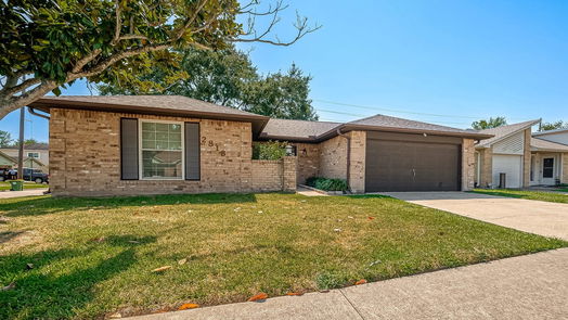 Pearland 1-story, 3-bed 2818 N Brompton Drive-idx