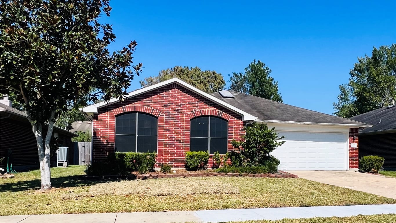 Pearland 1-story, 3-bed 4915 Sterling Crossing-idx