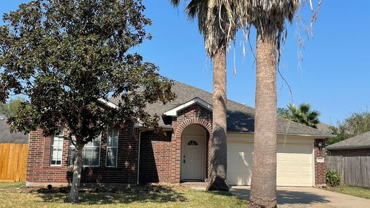 Pearland 1-story, 3-bed 9715 Fair Brook Way-idx