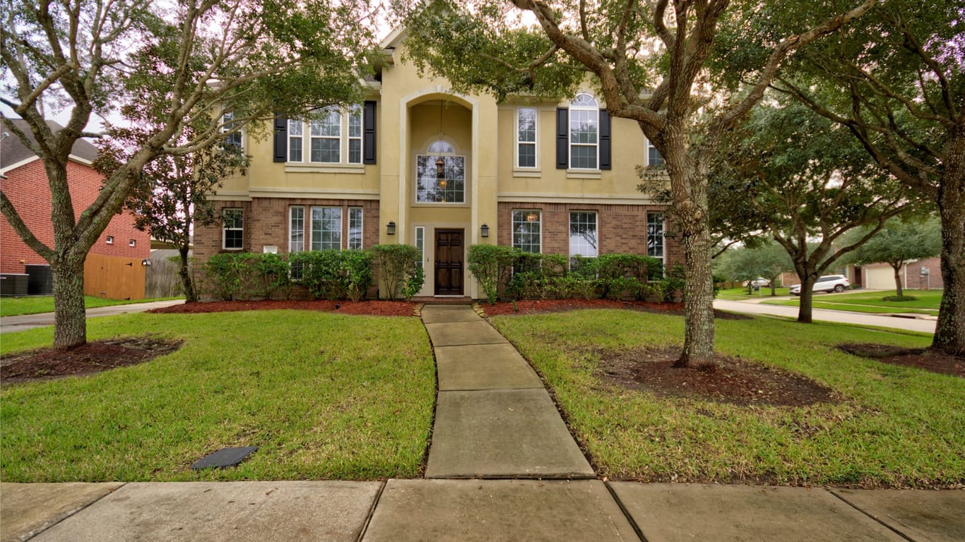 Pearland 2-story, 4-bed 3011 Willow Brook Court-idx