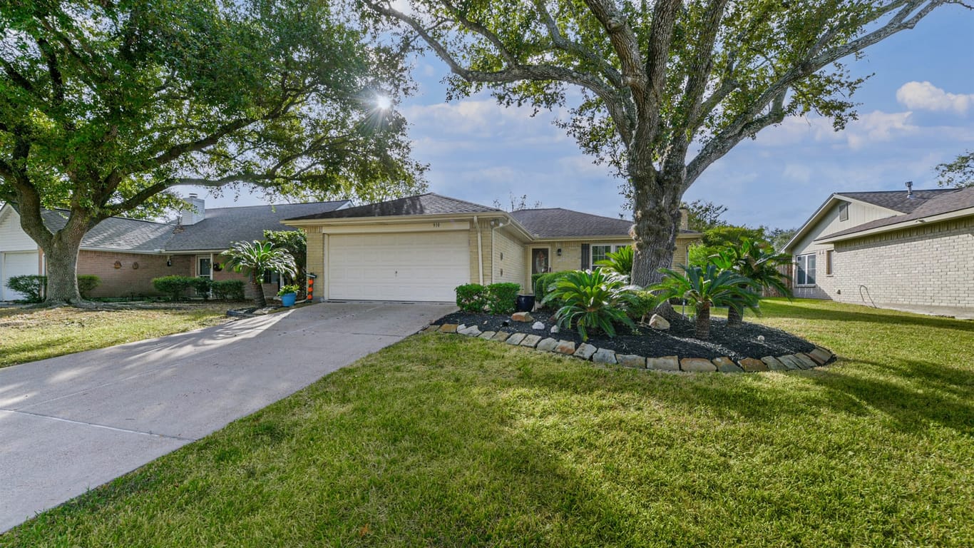 Pearland 1-story, 2-bed 910 W Primrose Meadows Circle-idx