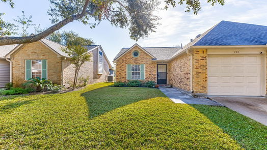 Pearland 1-story, 2-bed 655 E Country Grove Circle-idx