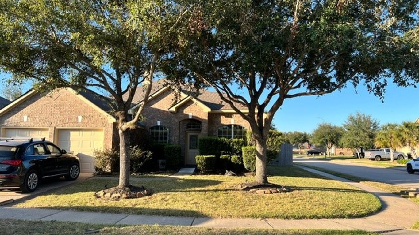 Pearland 1-story, 4-bed 4801 Meridian Park Drive-idx