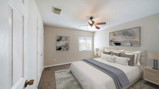 Pearland 2-story, 4-bed 10013 Hidden Falls Drive-idx