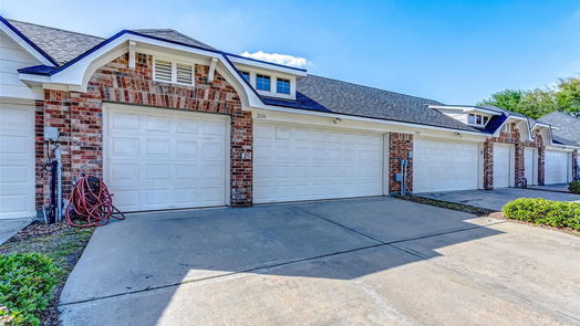 Pearland 2-story, 3-bed 2614 Arbor Hill Lane-idx