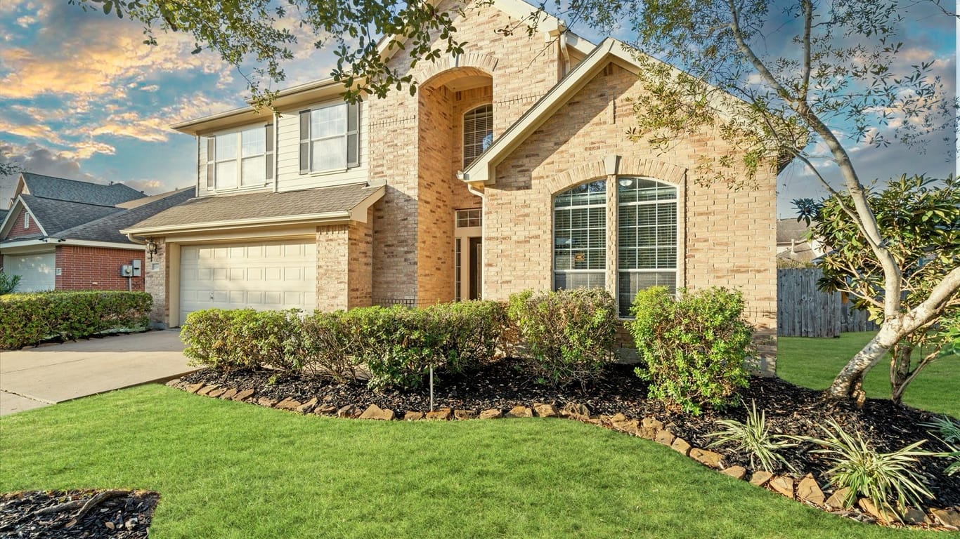 Pearland 2-story, 4-bed 12003 Dawn Mist Court-idx