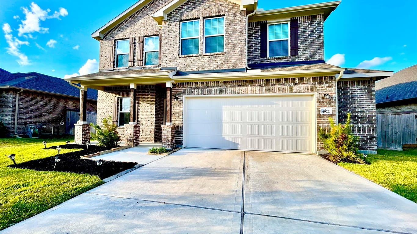 Pearland 2-story, 4-bed 4922 Magnolia Springs Drive-idx