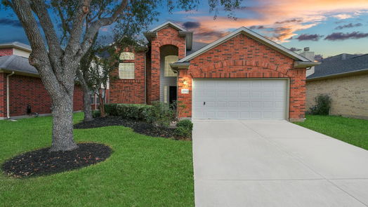 Pearland 2-story, 4-bed 12915 Meadow Springs Drive-idx