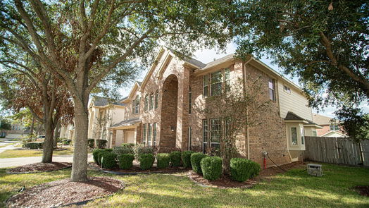 Pearland 2-story, 5-bed 12301 Signal Hill Court-idx