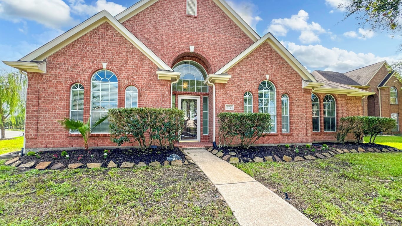 Pearland null-story, 4-bed 907 N Elder Grove Drive-idx