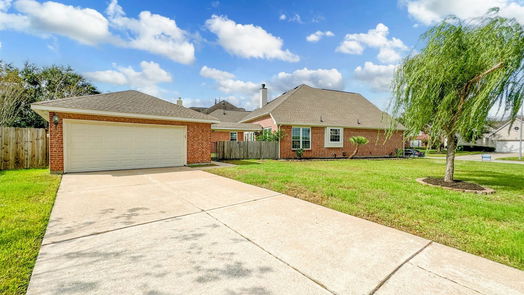 Pearland null-story, 4-bed 907 N Elder Grove Drive-idx