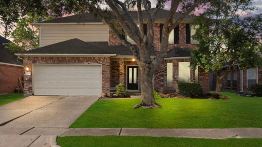 Pearland 2-story, 3-bed 3827 Paigewood Drive-idx