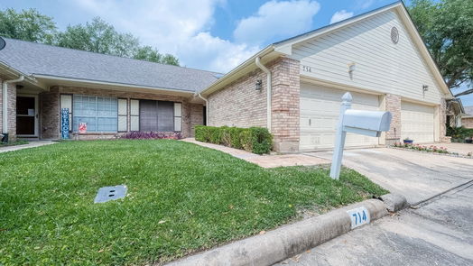 Pearland null-story, 2-bed 714 E Country Grove Circle-idx