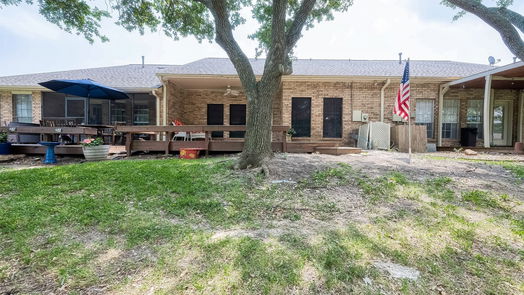 Pearland null-story, 2-bed 714 E Country Grove Circle-idx