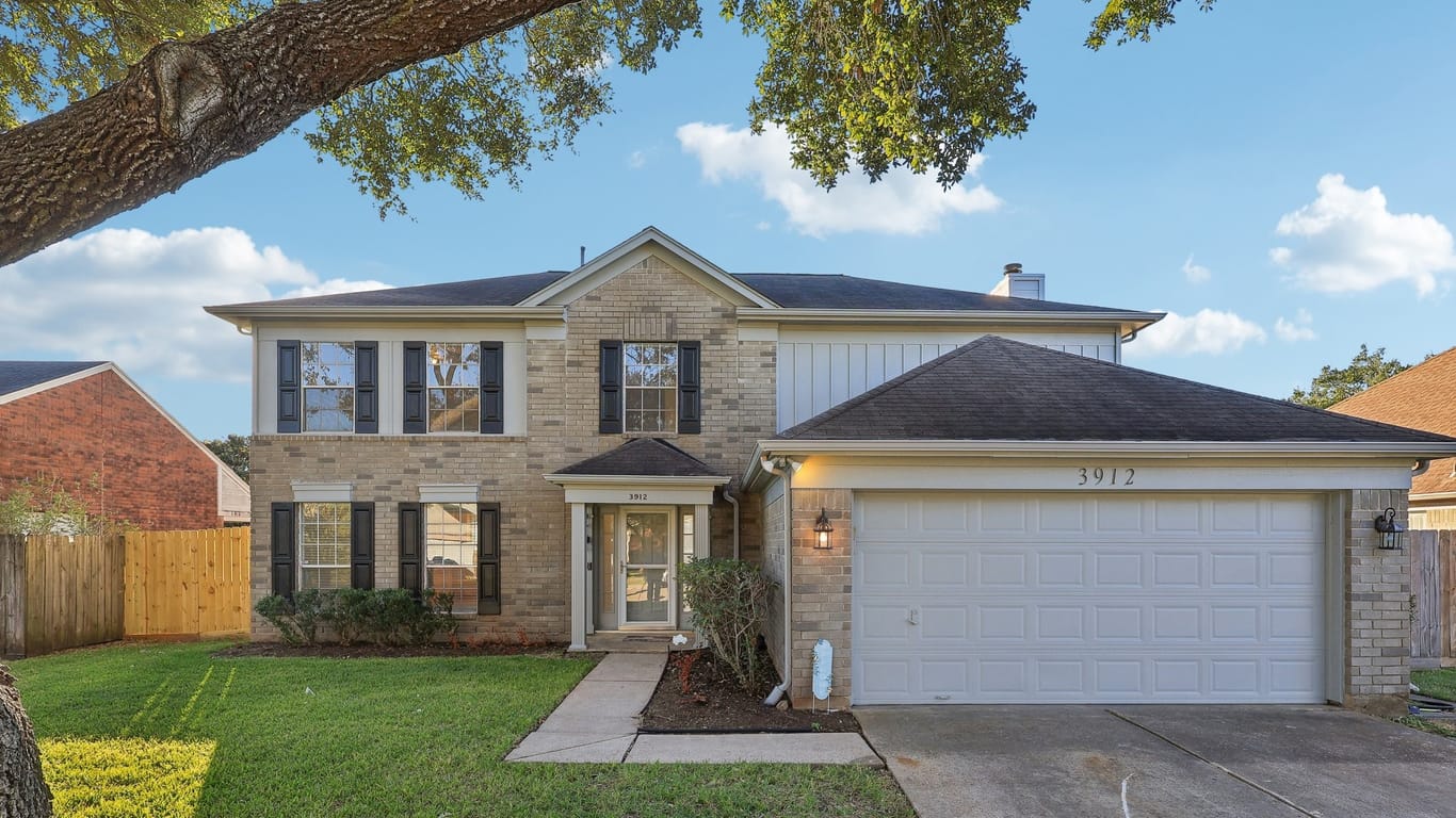 Pearland 2-story, 4-bed 3912 Greenwood Drive-idx