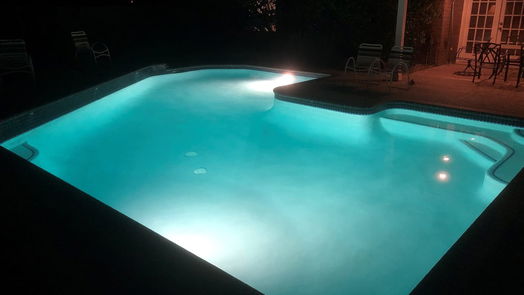El Lago 2-story, 4-bed 1619 E Hedgecroft Drive-idx