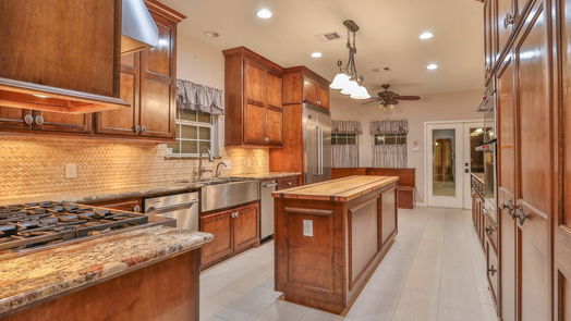Seabrook 2-story, 5-bed 2225 Scenic Shore Drive-idx