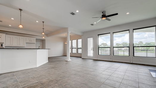 Seabrook 2-story, 3-bed 8143 Laeksiide Drive-idx
