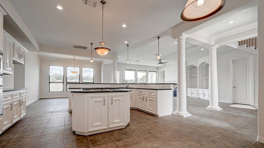 Seabrook 2-story, 3-bed 8143 Laeksiide Drive-idx