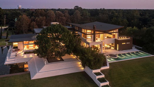 Seabrook 2-story, 6-bed 319 Lakeshore Drive-idx