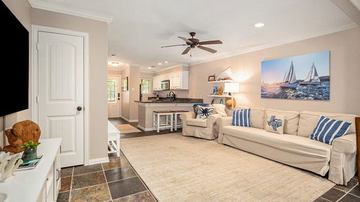 Seabrook 2-story, 2-bed 2330 Lakewood Yacht Club Drive 8-idx