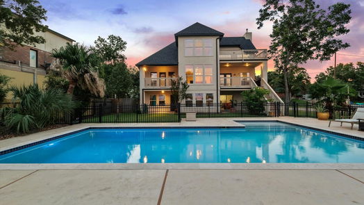 Seabrook 2-story, 3-bed 638 Shorewood Drive-idx