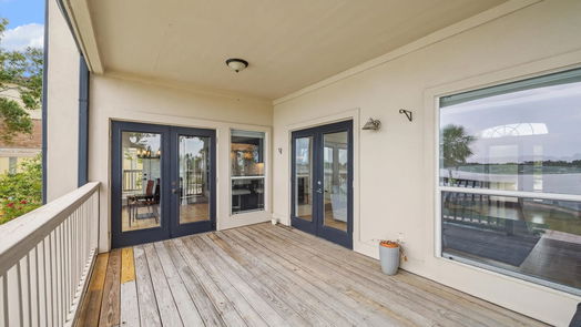 Seabrook 2-story, 3-bed 638 Shorewood Drive-idx