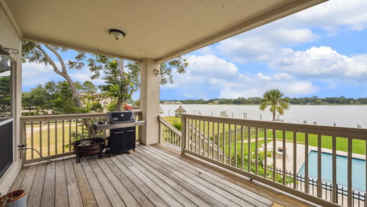 Seabrook 2-story, 3-bed 638 Shorewood Drive-idx