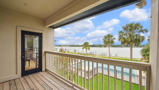 Seabrook 2-story, 3-bed 638 Shorewood Drive-idx