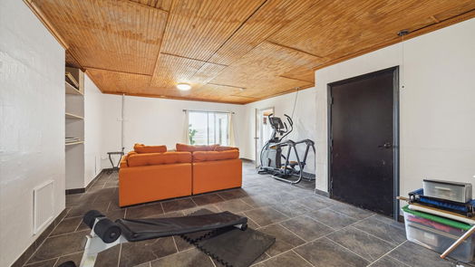 Seabrook 2-story, 3-bed 638 Shorewood Drive-idx