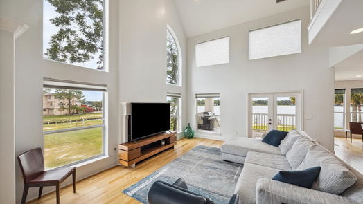 Seabrook 2-story, 3-bed 638 Shorewood Drive-idx