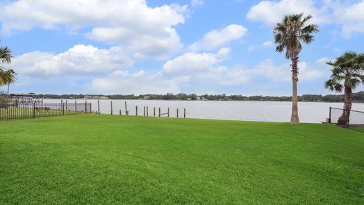 Seabrook 2-story, 3-bed 638 Shorewood Drive-idx