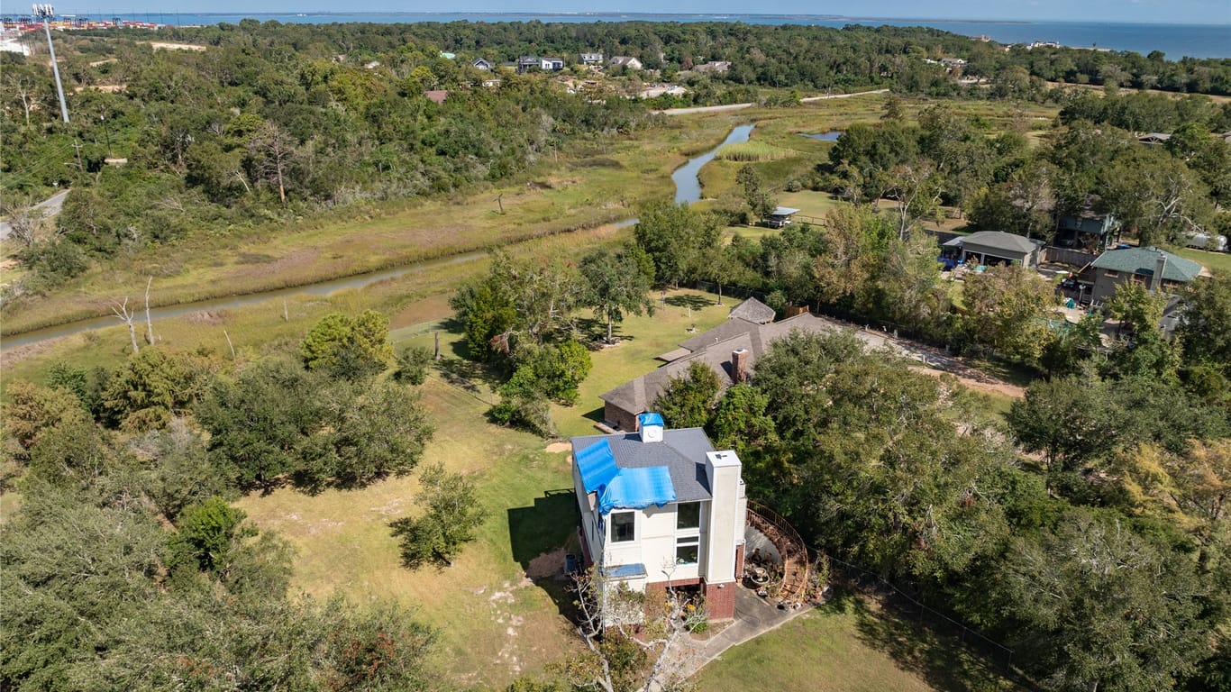 Seabrook 3-story, 2-bed 570 Surf Oaks Drive-idx