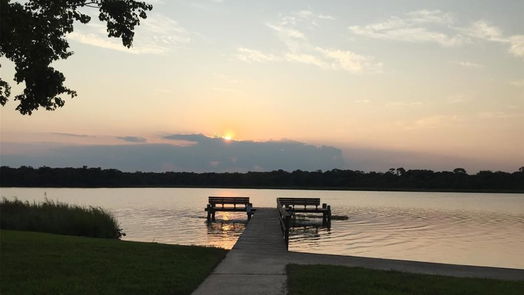 Taylor Lake Village 2-story, 4-bed 4319 Honey Oaks Drive-idx