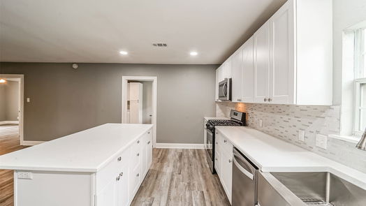 Texas City 1-story, 4-bed 1051 18th Avenue N-idx