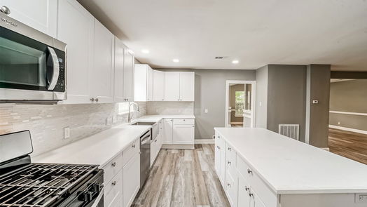 Texas City 1-story, 4-bed 1051 18th Avenue N-idx